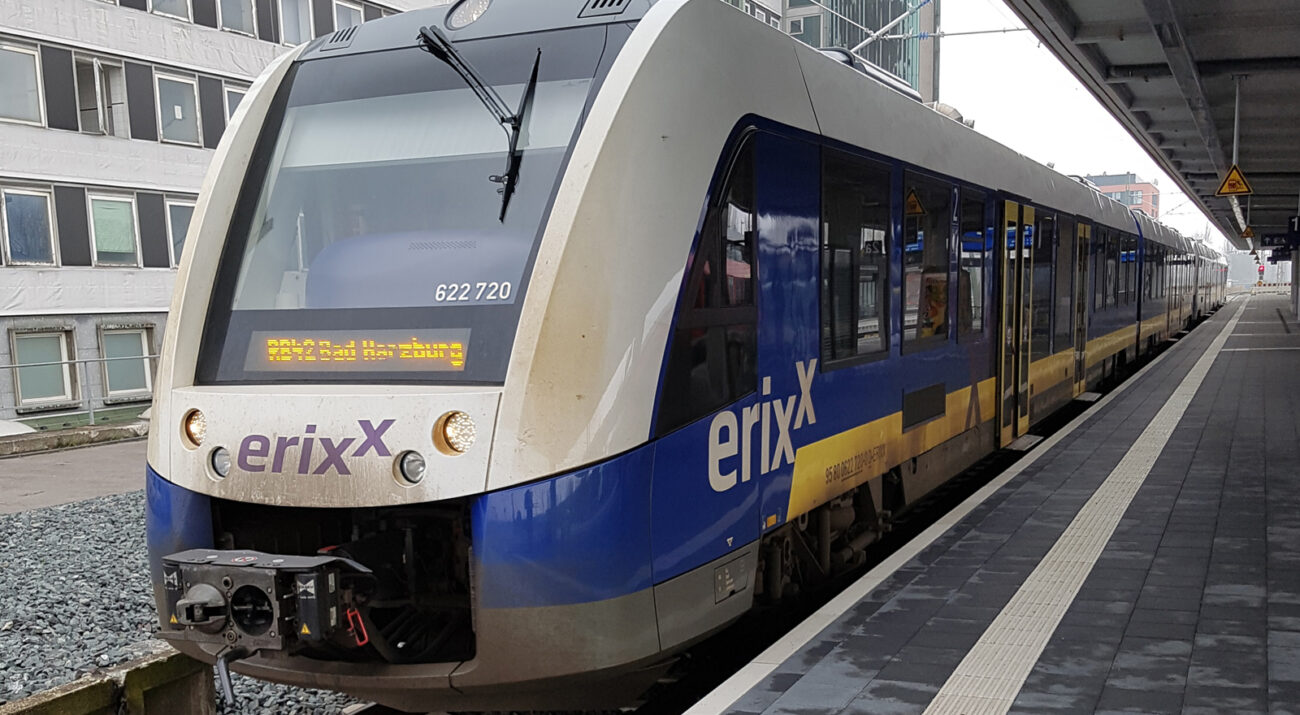 Erixx in Richtung Bad Harzburg beim Zwischenstopp am Bahnhof